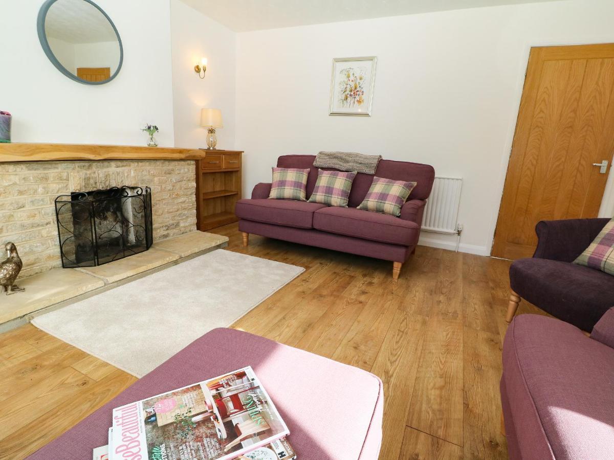 Honeystones Vila Witney Exterior foto